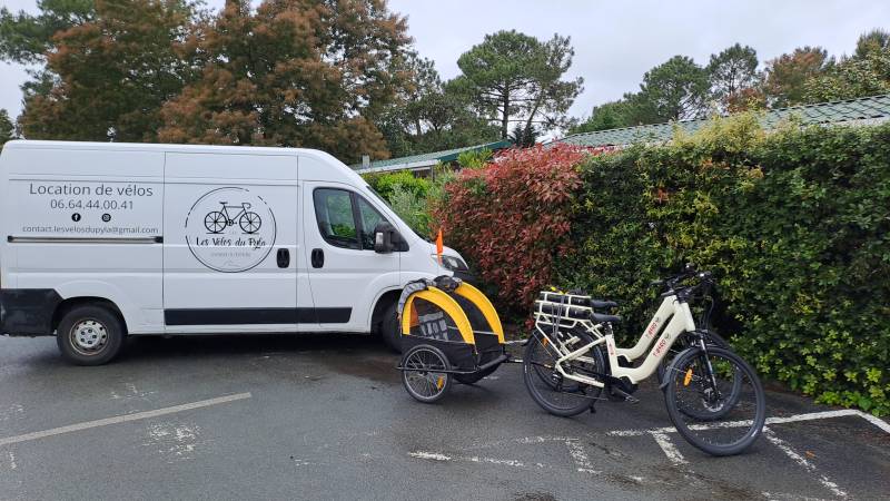 balade en famille avec remorque ou siège bébé à Arcachon