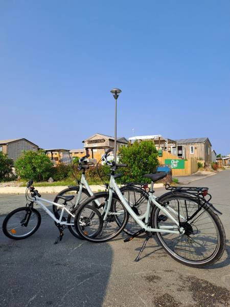 Livraison de plusieurs vélos pour une famille souhaitant aller au salon du bateau à Arcachon